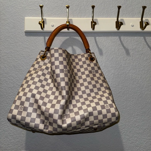 LOUIS VUITTON Damier Azur Artsy
MM. 100% Authentic - Picture 2 of 8